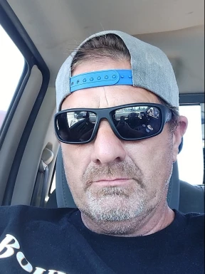 American men looking for love