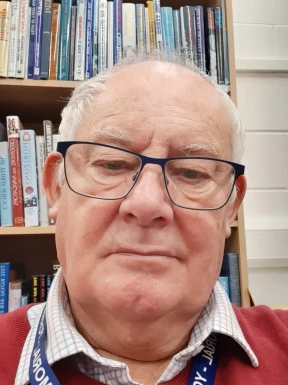 English men looking for love