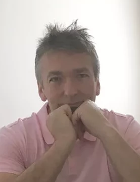 English men looking for love