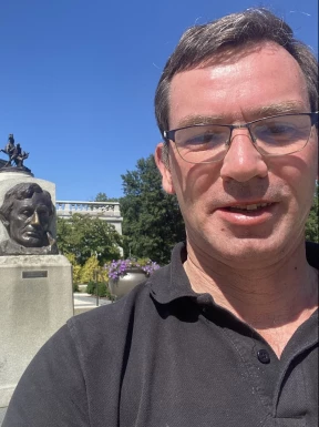 French men looking for love